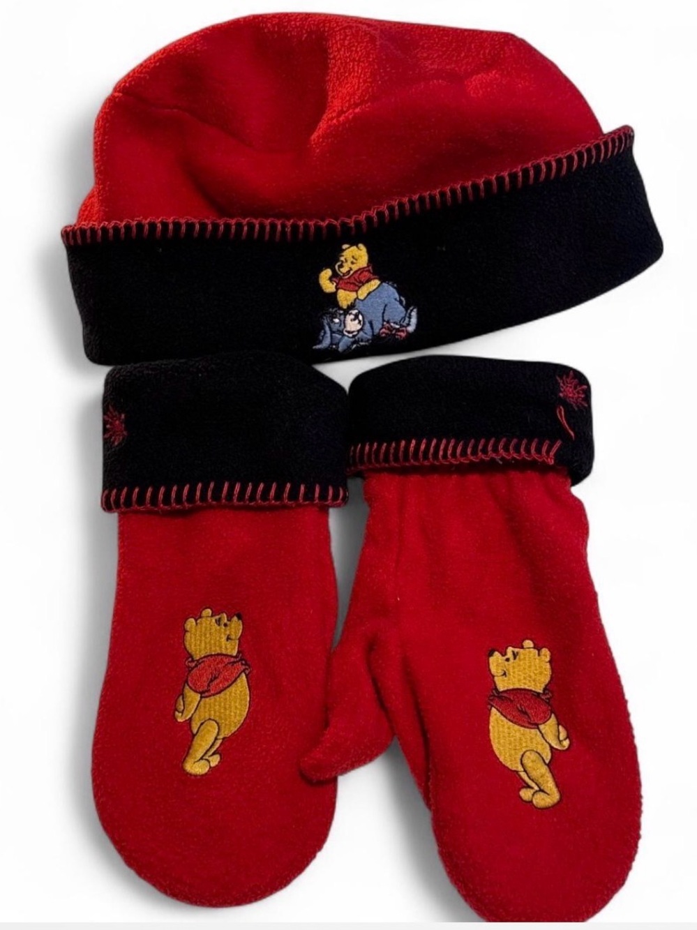 Winnie the Pooh Red Adults Hat and Mittens Set